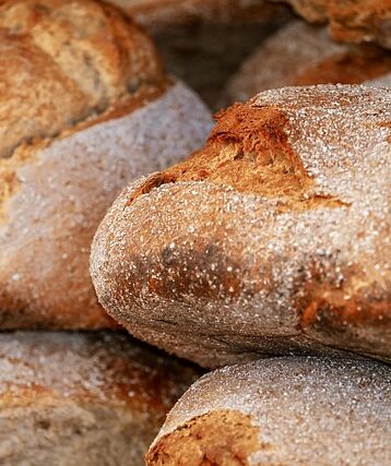 ** "Pão de Aço" vs. tradycyjne metody wypieku chleba: Analiza porównawcza trwałości i wartości odżywczej. - 17 2025