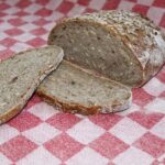 Chleb na zakwasie dla alergików: Jak piec pyszny i bezpieczny chleb bez pszenicy, glutenu i mleka
