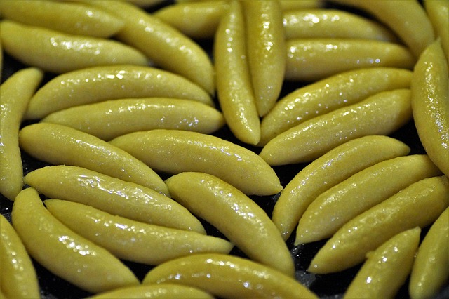 Od Biedaszynek do Michelin: Ewolucja Schwarzwaldzkich Klusek – Historia Smaku, Biedy i Ambicji - 1 2025